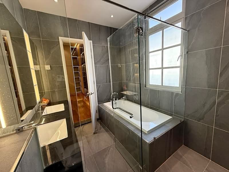 Semi-Detached House for Sale in Taman Ekoflora (Johor Bahru) - KT Tan - Bathroom - PropertyGuru.com.my