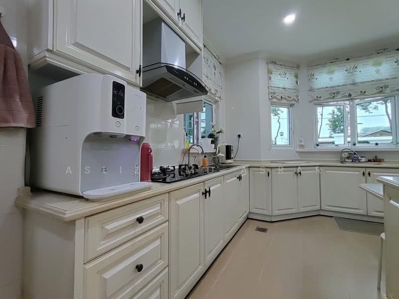 Bungalow for Sale in Shah Alam (Selangor) - Asliza Md Asrar - Kitchen - PropertyGuru.com.my