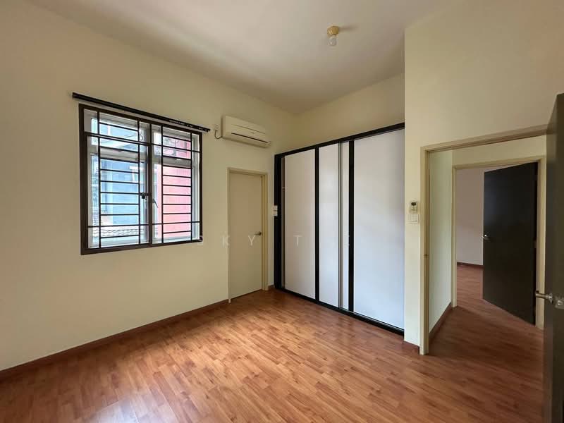 Bina Park @ Bandar Seri Alam untuk Untuk Dijual - RM 868,000, Mac 2026 - Bedroom - PropertyGuru.com.my