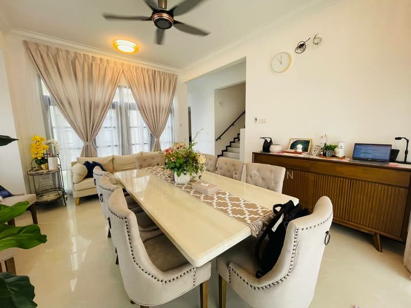Bungalow for Sale in Bukit Jelutong (Shah Alam) - Sa'a Nordin - Living Room - PropertyGuru.com.my
