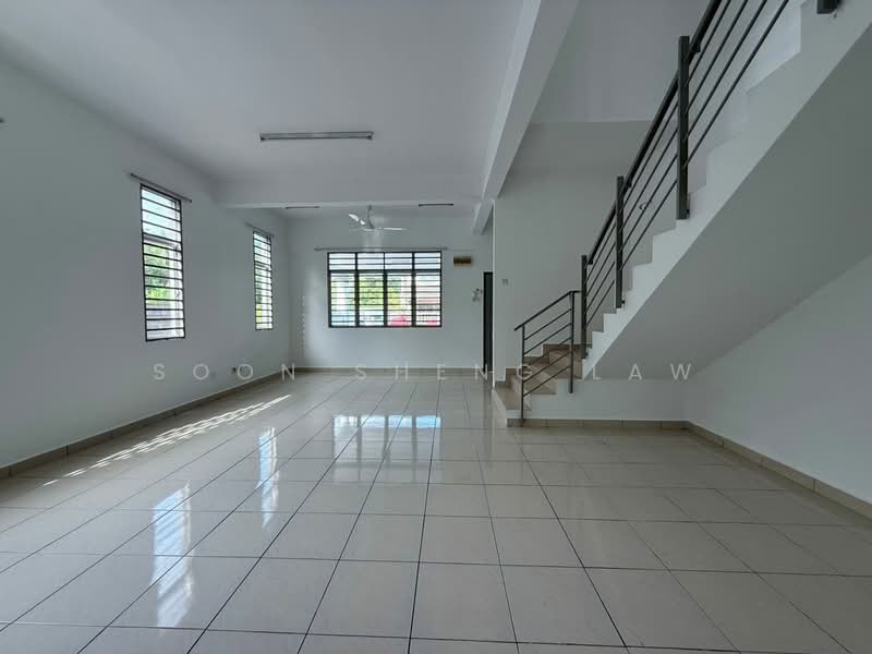 2-storey Terraced House for Sale in Taman Jelok Impian (Kajang) - Soon Sheng Law - Living Room - PropertyGuru.com.my