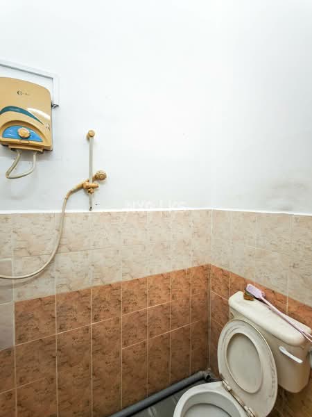 Taman Palm Grove untuk Untuk Dijual - RM 450,000, Mac 2026 - Bathroom - PropertyGuru.com.my