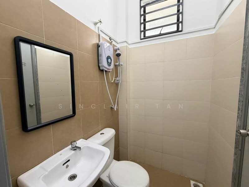 2.5-storey Terraced House for Sale in Alai (Melaka) - Sinclair Tan - Bathroom - PropertyGuru.com.my