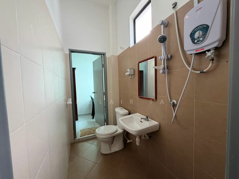 2.5-storey Terraced House for Sale in Alai (Melaka) - Sinclair Tan - Bathroom - PropertyGuru.com.my