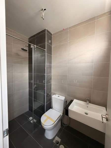 Semi-Detached House for Sale in Skudai (Johor) - Yiky Lim - Bathroom - PropertyGuru.com.my