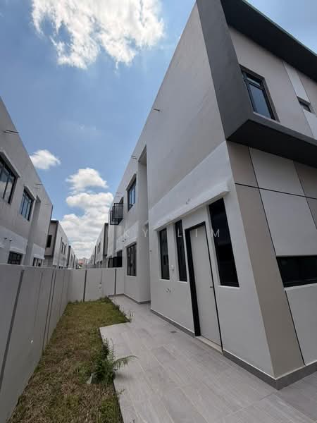 Semi-Detached House for Sale in Skudai (Johor) - Yiky Lim - Exterior - PropertyGuru.com.my