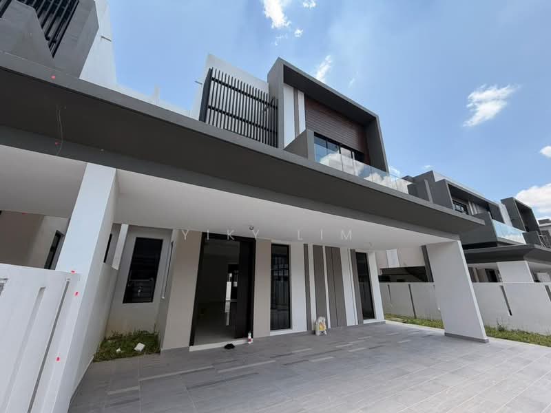 Semi-Detached House for Sale in Skudai (Johor) - Yiky Lim - Exterior - PropertyGuru.com.my