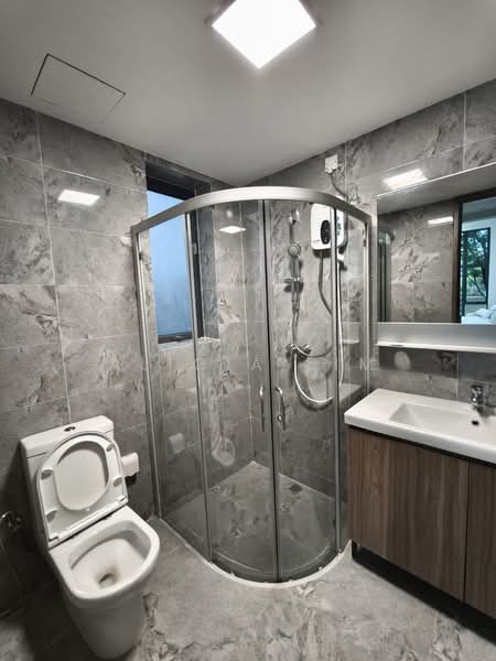 Cluster House for Rent in Forest City (Gelang Patah) - Alicia Lim - Bathroom - PropertyGuru.com.my