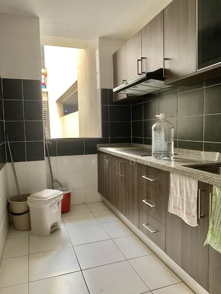 Service Residence for Rent at D'Inspire Residence (Inspira Bestari) - Jacky Ong - Kitchen - PropertyGuru.com.my