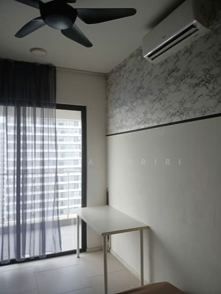 SqWhere Service Apartments untuk Untuk Disewa - RM 730 /bulan, Mac 2026 - Balcony - PropertyGuru.com.my