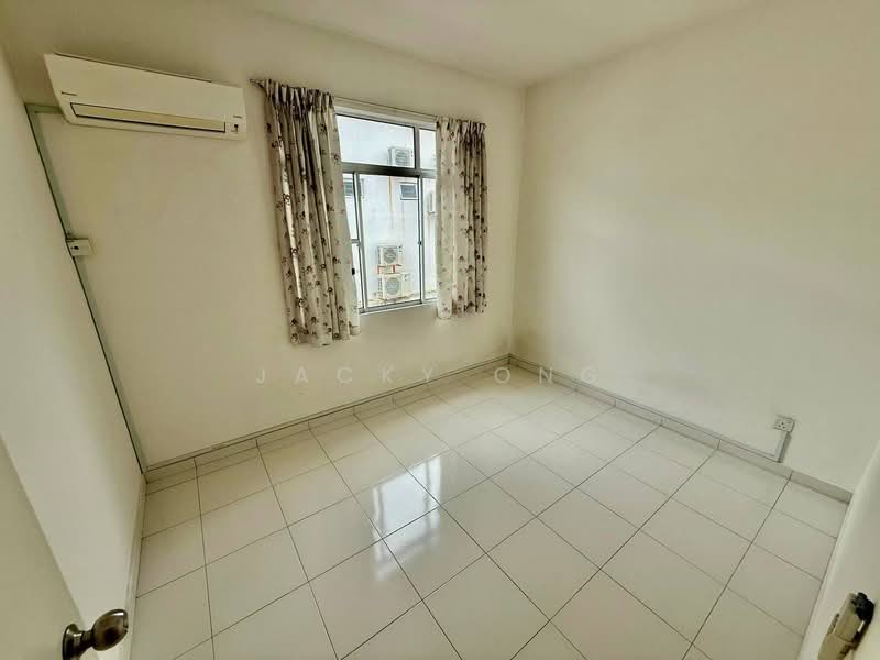 2-storey Terraced House for Rent in Setia Tropika (Johor Bahru) - Jacky Ong - Bedroom - PropertyGuru.com.my