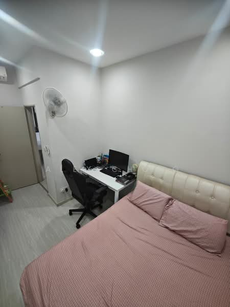 Condominium for Sale at The Haute Gurney - Alex Chong - Bedroom - PropertyGuru.com.my