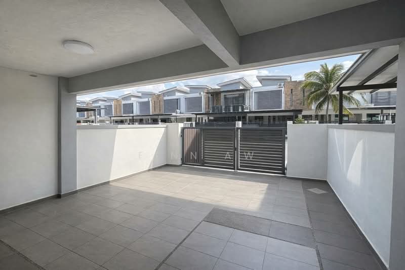 2-storey Terraced House for Sale in Kangkar Pulai (Skudai) - Finn Aw - Exterior - PropertyGuru.com.my