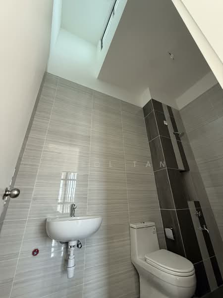 Semi-Detached House for Sale in Kulai (Johor) - Carol Tan - Bathroom - PropertyGuru.com.my