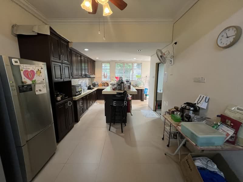 Taman Overseas Union (Taman Oug) untuk Untuk Dijual - RM 1,060,000, Mac 2026 - Kitchen - PropertyGuru.com.my
