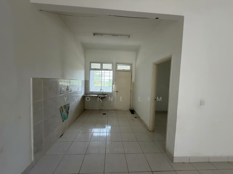 2-storey Terraced House for Sale in Bandar Bistari Perdana (Pasir Gudang) - Yvonne Lim - Kitchen - PropertyGuru.com.my