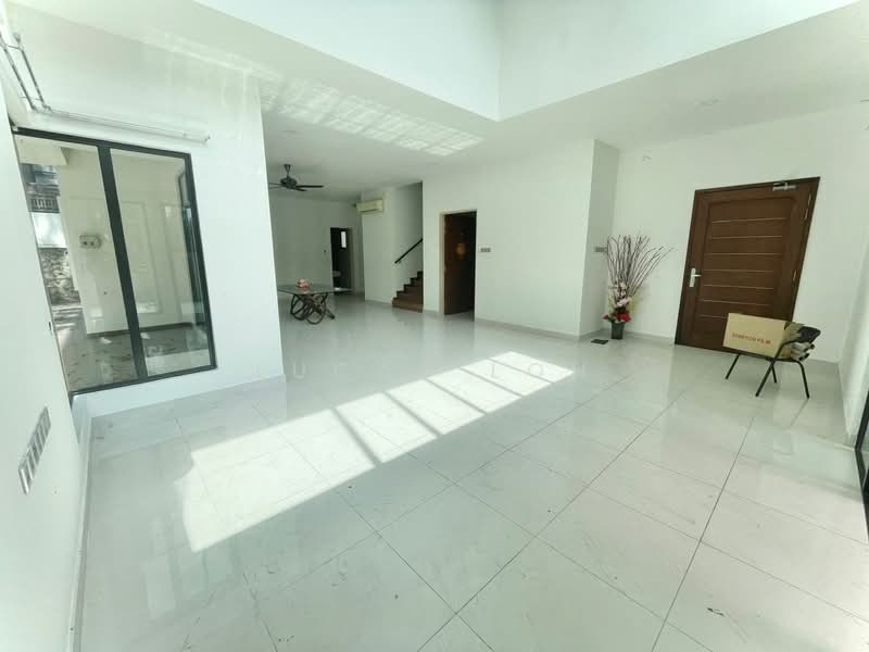 Semi-Detached House for Sale in 16 Sierra (Puchong) - Lucas Loh - Living Room - PropertyGuru.com.my