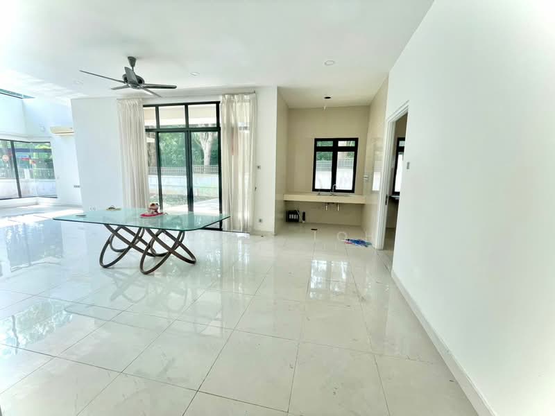 Semi-Detached House for Sale in 16 Sierra (Puchong) - Lucas Loh - Living Room - PropertyGuru.com.my