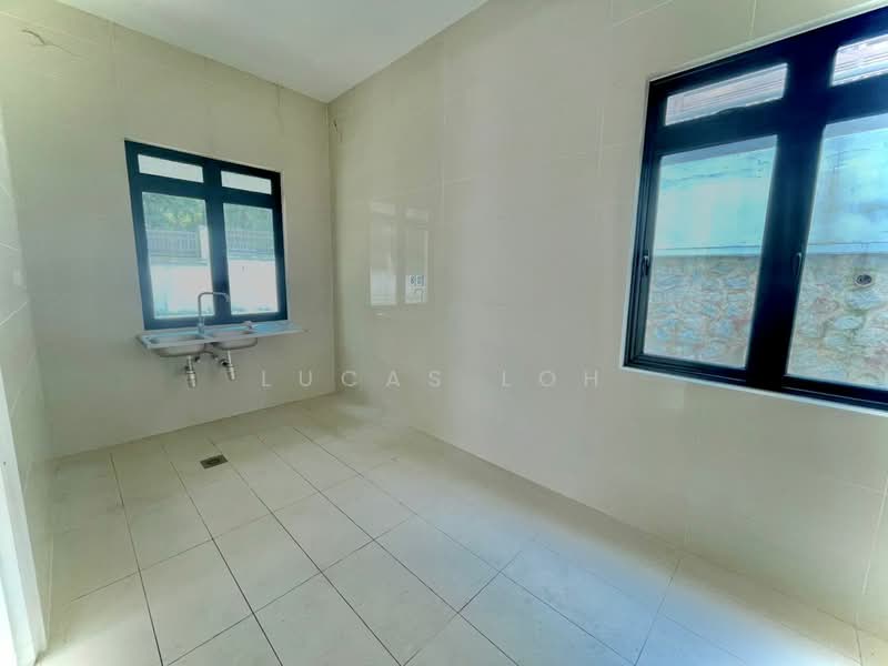 Akira @ 16 Sierra untuk Untuk Dijual - RM 2,600,000, Apr 2026 - Kitchen - PropertyGuru.com.my