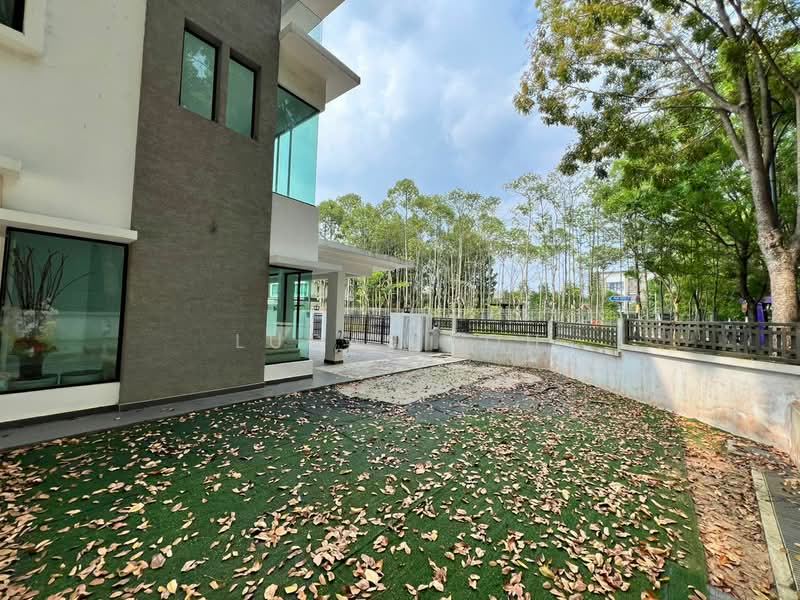 Semi-Detached House for Sale in 16 Sierra (Puchong) - Lucas Loh - PropertyGuru.com.my