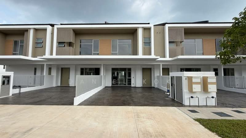 2-storey Terraced House for Sale in Bandar Gamuda Cove (Dengkil) - Daniel Kok - Exterior - PropertyGuru.com.my