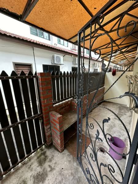 2.5-storey Terraced House for Rent in Bandar Bukit Tinggi (Klang) - Lim Jeon - PropertyGuru.com.my