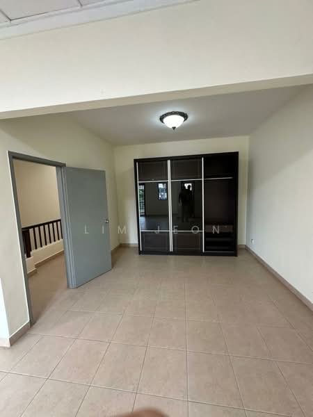 2.5-storey Terraced House for Rent in Bandar Bukit Tinggi (Klang) - Lim Jeon - PropertyGuru.com.my