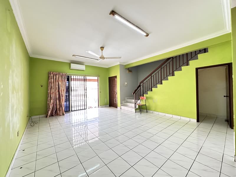 Rawang Perdana 2 untuk Untuk Dijual - RM 550,000, Apr 2026 - Living Room - PropertyGuru.com.my
