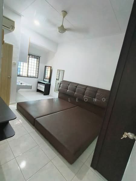 Taman Desa Tebrau untuk Untuk Disewa - RM 2,300 /bulan, Apr 2026 - Bedroom - PropertyGuru.com.my