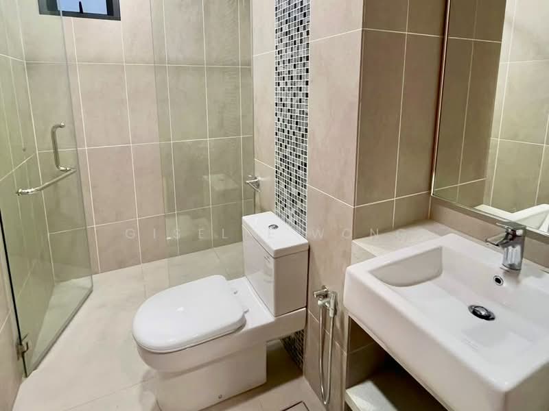 Condominium for Sale at Queens Residences Q2 @ Queens Waterfront - Giselle Wong - Bathroom - PropertyGuru.com.my