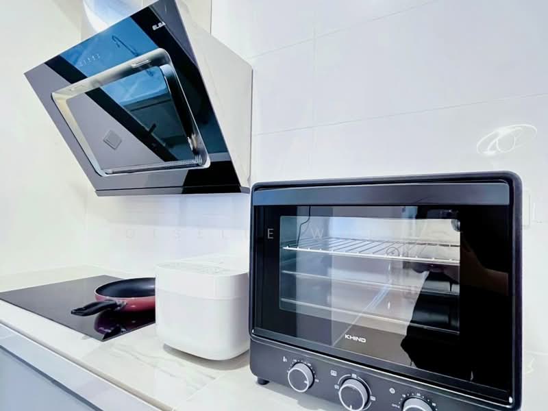 Condominium for Sale at Queens Residences Q2 @ Queens Waterfront - Giselle Wong - Kitchen - PropertyGuru.com.my