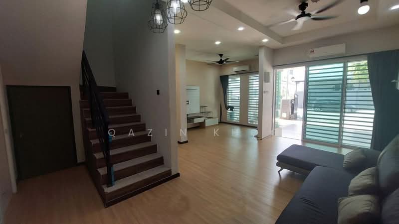 1.5-storey Terraced House for Sale in Bandar Baru Sri Klebang (Chemor) - Qazin Khoo - Living Room - PropertyGuru.com.my