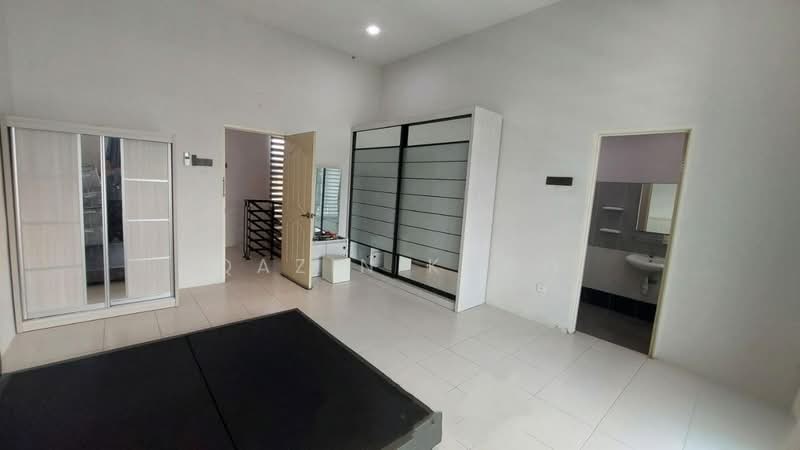 1.5-storey Terraced House for Sale in Bandar Baru Sri Klebang (Chemor) - Qazin Khoo - Bedroom - PropertyGuru.com.my
