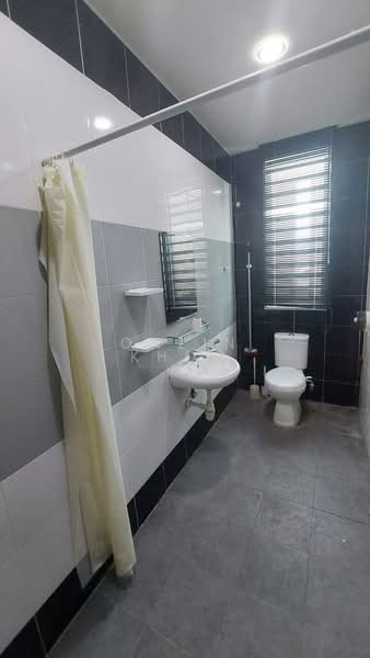1.5-storey Terraced House for Sale in Bandar Baru Sri Klebang (Chemor) - Qazin Khoo - Bathroom - PropertyGuru.com.my