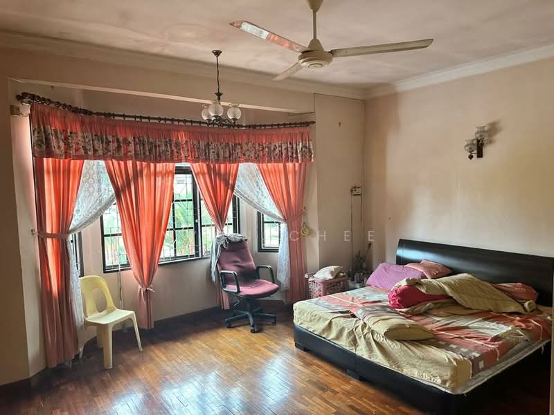 Semi-Detached House for Sale in Bukit Rahman Putra (Sungai Buloh) - Vyon Chee - Bedroom - PropertyGuru.com.my