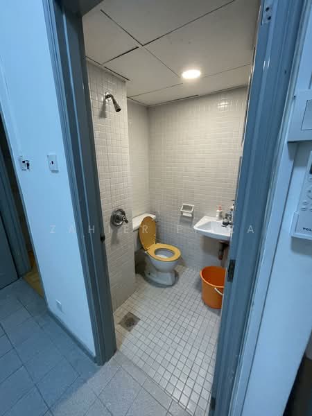 Condominium for Sale at 1A Stonor - Zahier Firza - Bathroom - PropertyGuru.com.my