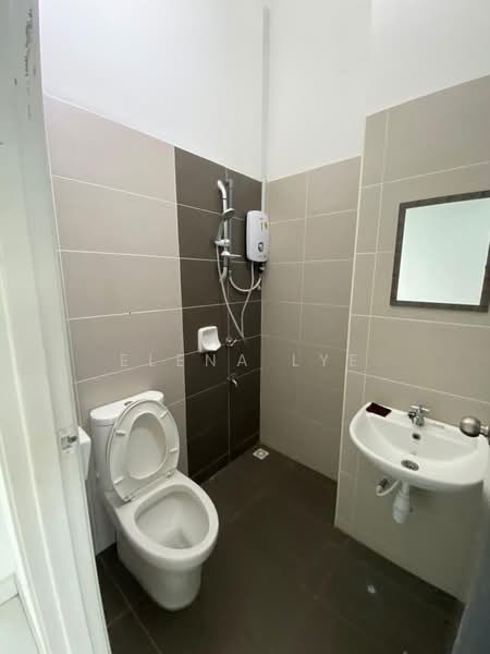 Rumah Teres 2 Tingkat untuk Dijual di Skudai (Johor) - Elena Lye - Bathroom - PropertyGuru.com.my