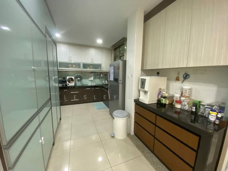 Cluster House for Sale in Taman Sutera Utama (Skudai) - Lesley Tan - Kitchen - PropertyGuru.com.my
