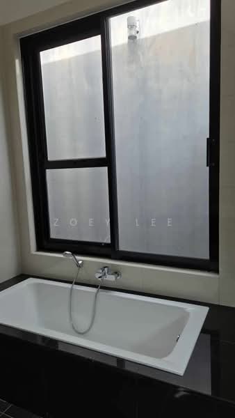 Semi-Detached House for Rent in Iskandar Puteri (Nusajaya) (Johor) - Zoey Lee - Bathroom - PropertyGuru.com.my