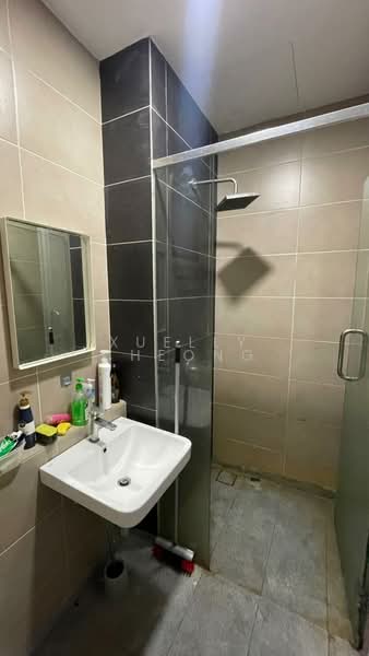 Servis Apartment untuk Disewa di D'Pristine - Xuelly Cheong - Bathroom - PropertyGuru.com.my