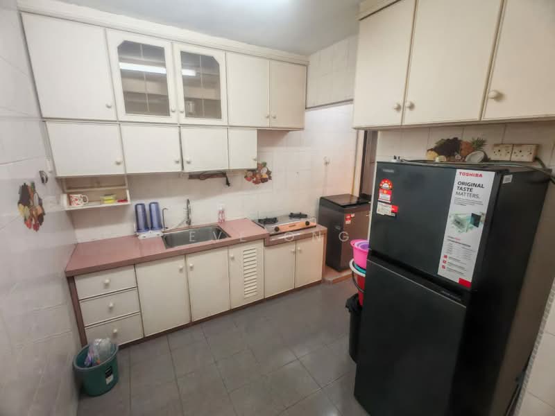 Apartment for Rent at Taman Pekaka Block 33 - Eve Ong - Kitchen - PropertyGuru.com.my