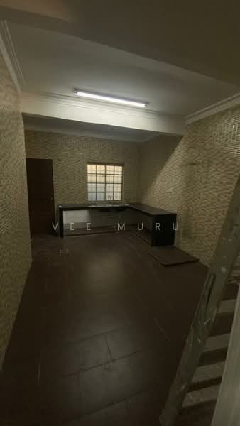 2-storey Terraced House for Rent in Taman Perindustrian Puchong Utama (Puchong) - Vee Muru - Kitchen - PropertyGuru.com.my