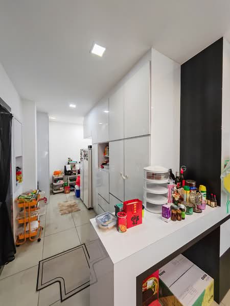 Cluster House for Sale in Skudai (Johor) - JOANNE YONG - Kitchen - PropertyGuru.com.my