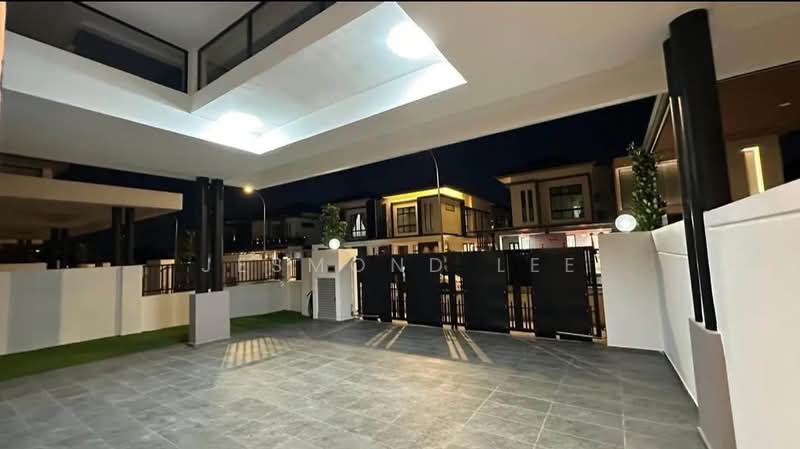 Cluster House for Rent in Austin Crest (Johor Bahru) - Jesmond Lee - Exterior - PropertyGuru.com.my