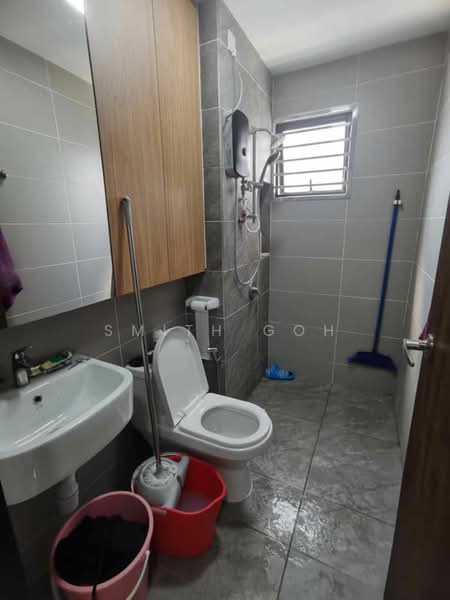 Taman Sri Pulai untuk Untuk Dijual - RM 446,000, Apr 2026 - Bathroom - PropertyGuru.com.my
