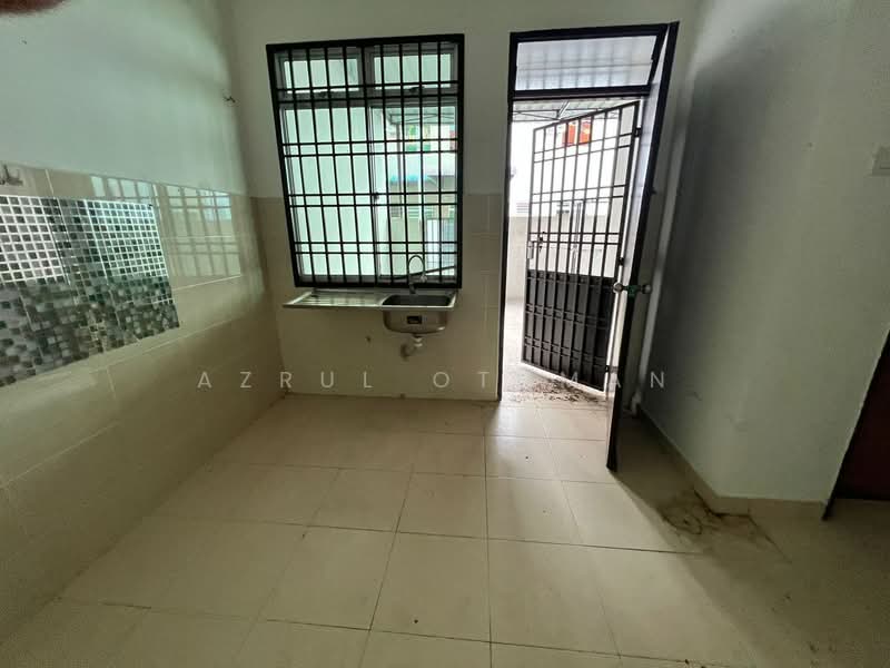 2-storey Terraced House for Sale in Muar (Johor) - Azrul Othman - Kitchen - PropertyGuru.com.my