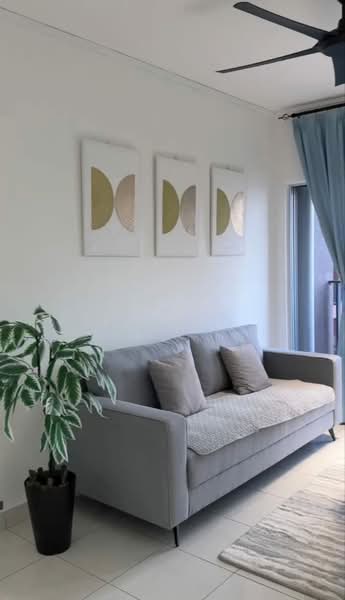 Residensi Riamas untuk Untuk Disewa - RM 1,799 /bulan, Mac 2026 - Living Room - PropertyGuru.com.my