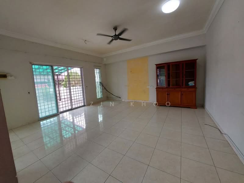 Semi-Detached House for Sale in Kelebang (Ipoh) - Qazin Khoo - Living Room - PropertyGuru.com.my