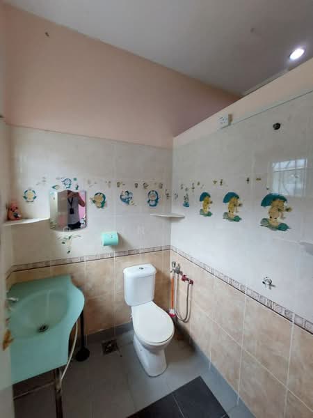 Semi-Detached House for Sale in Kelebang (Ipoh) - Qazin Khoo - Bathroom - PropertyGuru.com.my