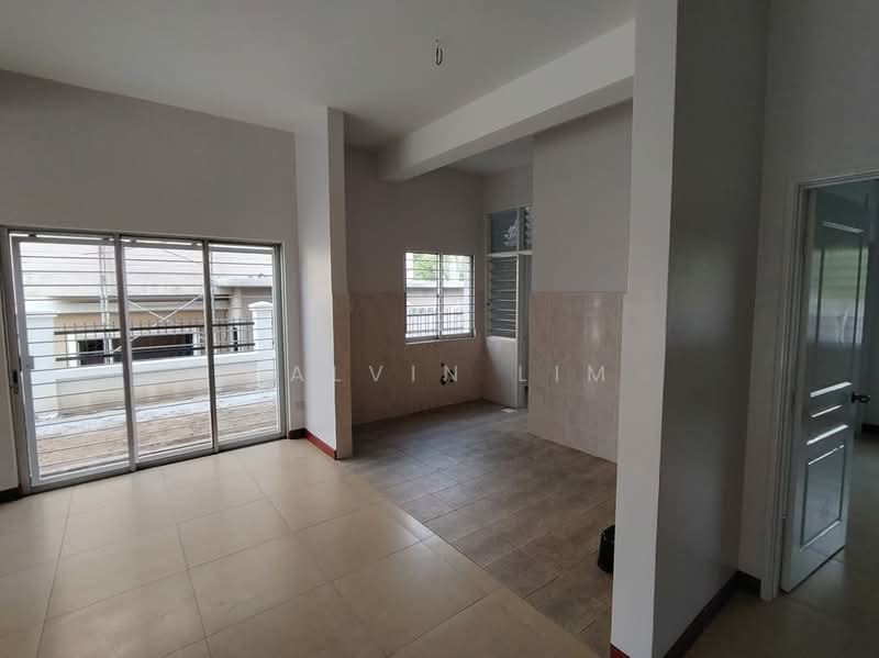 2-storey Terraced House for Sale in D'alpinia (Puchong) - Calvin Lim - Interior - PropertyGuru.com.my